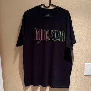 🧨 2/$15 / NWOT - WICKED Movie Release Edition Unisex T-Shirt